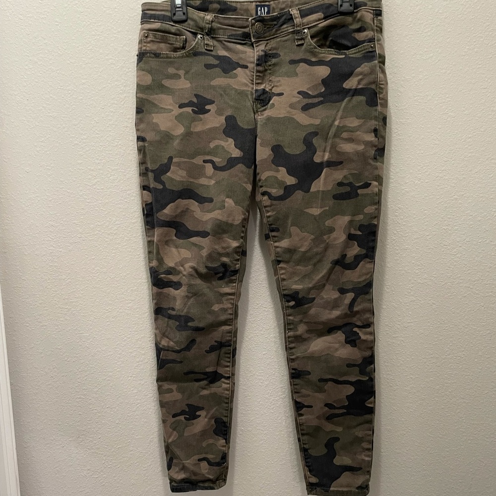 Gap Camo skinny legging pants